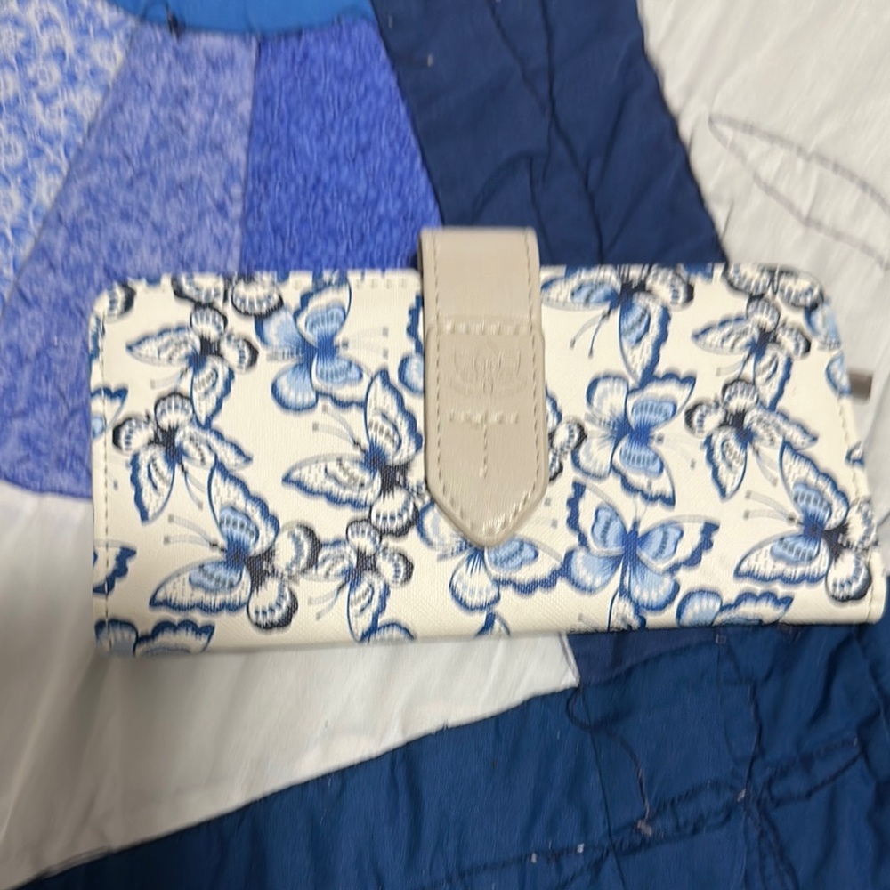 Floral Blue and White Women's Wallet